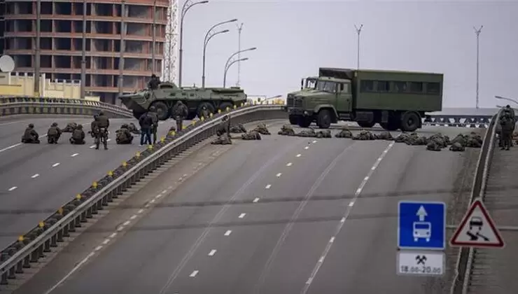 Rus Tankları Kiev'e Girdi! Çatışmalar Sürüyor...